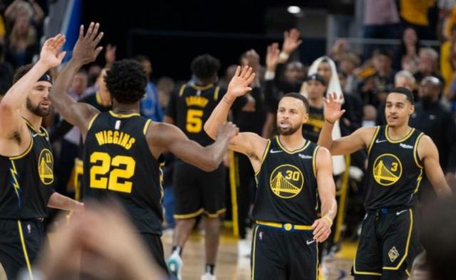 九游官网-勇士揭幕战有所保留 科尔为核心球员时间设下限制