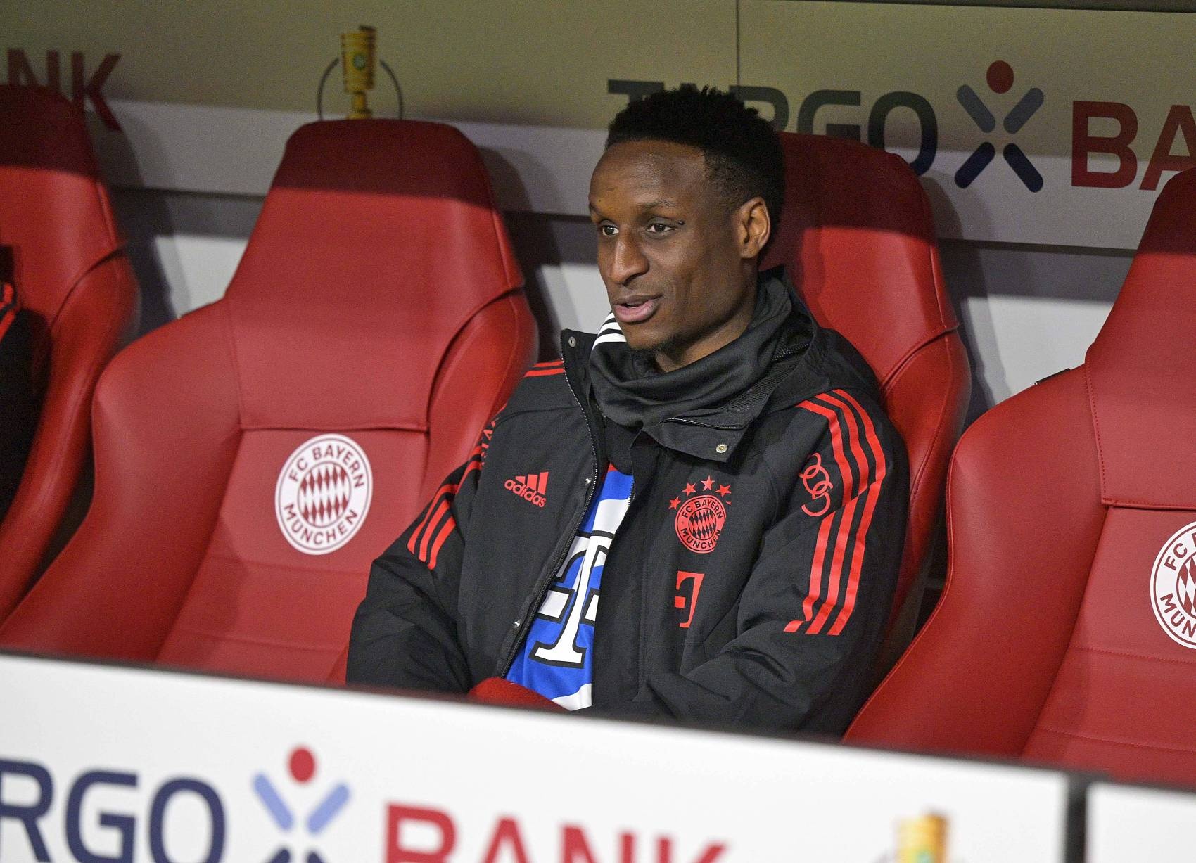 九游娱乐-前拜仁球员萨尔将时隔818天重返赛场，代表梅斯对阵里尔