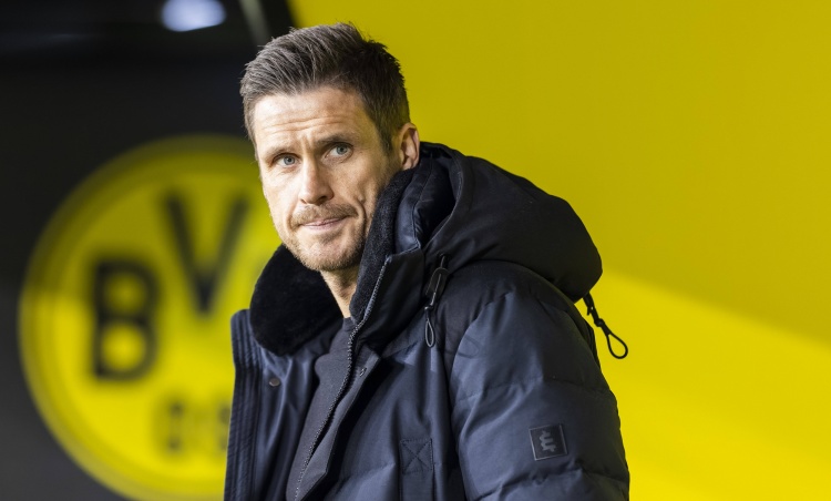 九游游戏-凯尔：多特原本想拿下胜利并缩小差距，但目前来看拜仁已锁定冠军