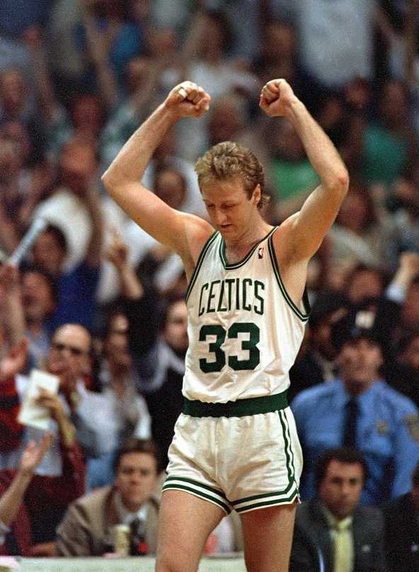 九游体育-1985年的今天:伯德狂砍60分7板3助 得分创个人生涯&绿军队史纪录