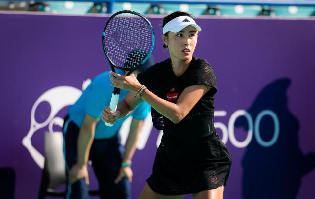 九游-缺少比赛+隔离影响?澳网热身赛中国金花开局不利